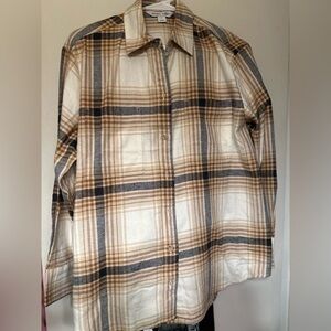 Old Navy Flannel Boyfriend Button-Down Shirt
